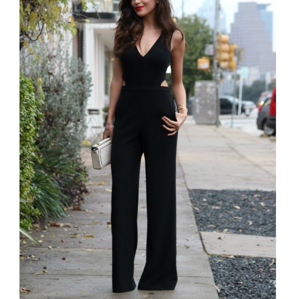 Elegant Black Sleeveless Jumpsuit